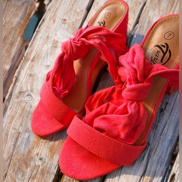 NEW TRARY PINK CHUNKY HEELS STRAPPY OPEN TOE COMFORTABLE TIE UP HEELS SIZE 7 - Picture 3 of 11